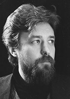 «Свечами и ладаном пахли снега...»